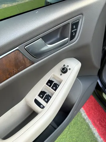 2011 AUDI Q5 photo 11