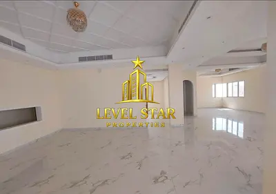 4 غرف نوم . صاله . مجلس . ملحق خارجى