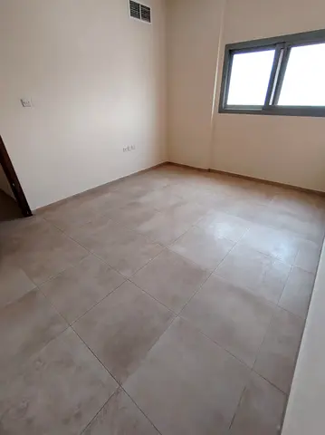 باركن مجاني خلف ميجا مول 2 حمام غرفة وصالة
