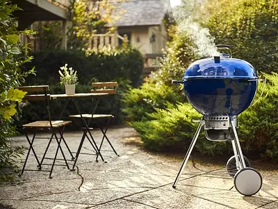 Welder Charcoal Kettle Grill master touch gbs c 5750 - Portable BBQ in Good Condition
