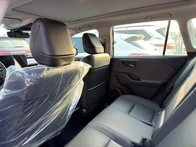 2026 Toyota RAV 4 照片 8