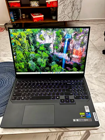 Powerful Gaming Laptop (Lenovo Legion Pro 5i Gen 9)