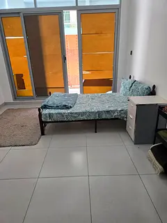 SPACIOUS FULLY FURNISHED PRIVATE ROOM