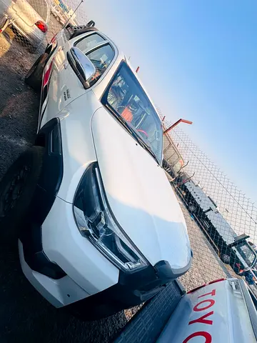 Toyota Hilux // Model 2013 Modified 2023 // 4 WD drive // Gcc space // Good conditions