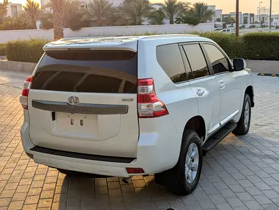 2016 Toyota PRADO 缩略图 3