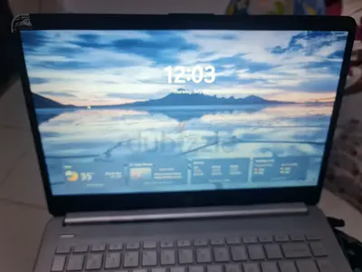 HP Pavilion 14-inch Laptop - Silver