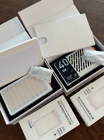 2x Zhiyun Fiveray M40 Lights with Silicone Diffusers