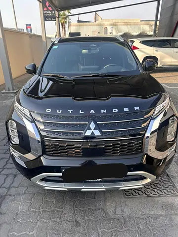 Mitsubishi Outlander Premium - Launch Edition 2023 GCC Specs