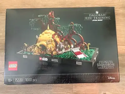 BARGAIN BRAND NEW LEGO 75330 STAR WARS DAGOBAH JEDI TRAINING DIORAMA