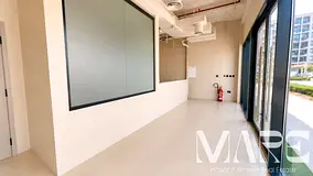 Fitted Shop | High-Potential Community | Ready