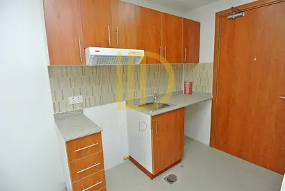 High Floor | Parking | Vacant