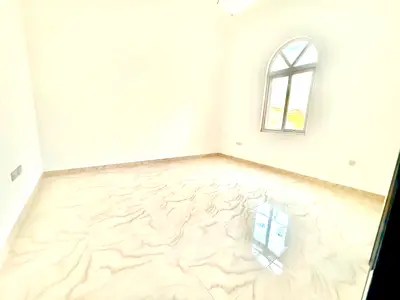 Brand new 8bhk villa with 10 bathroom in Al Hoshi available for rent.