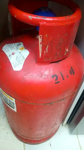 Emirates 21.4 kg Red Big Cylinder with Regulator with 3 Burner Gas Stove