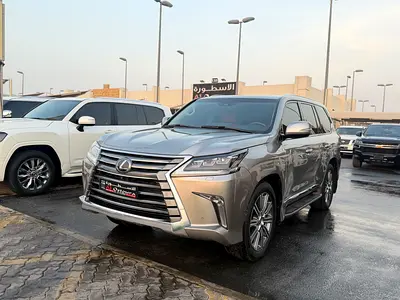 لكزس LX 570 خليجي موديل 2016 السياره بحاله ممتازه محركات وكاله صبغ وكاله ماعدا قطعتين الممشي 173,00