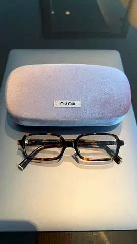 MIU MIU GLASSES