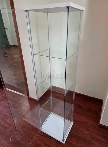 IKEA GLASS DISPLAY PERFECT CONDITION