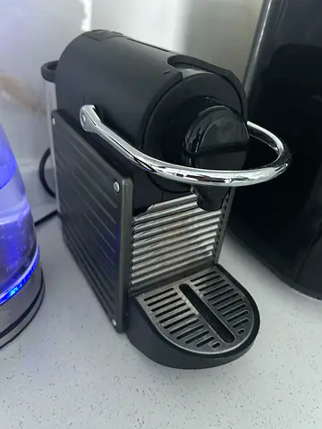 Nespresso-style Capsule Coffee Machine – Compact and Working
