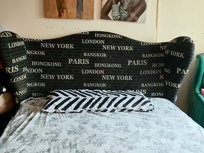 Black and white king size Bed
