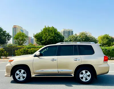 Toyota Land Cruiser GXR 2013 GCC Specs