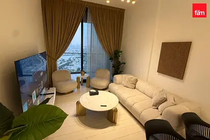 Vacant | HighFloor | Skyline View