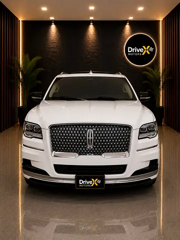صورة 3 لـ 2023 Lincoln NAVIGATOR
