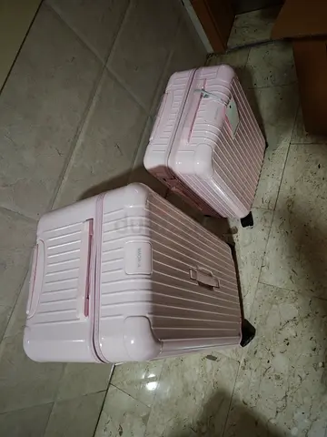 Suitcase set