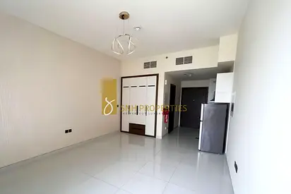 POOL VIEW | HIGH FLOOR | VACCANT