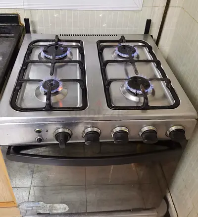4-Burner Gas Cooker with Oven – Stainless Steel