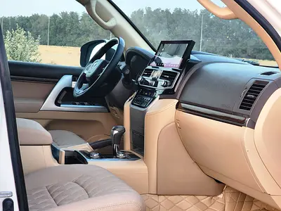 2017 Toyota LAND CRUISER 照片 18