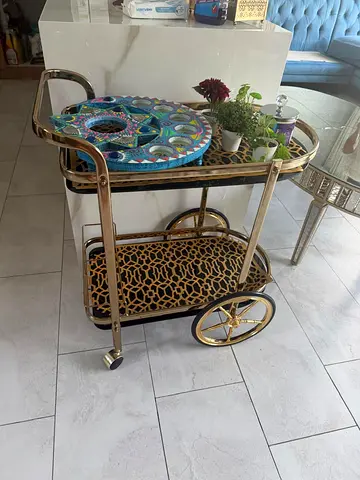 Gold metal serving bar trolley/tea cart with leopard print trays