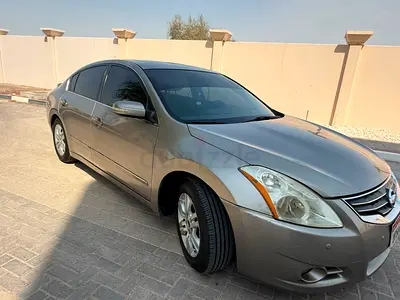 Nissan Altima 2011 | American Specs | Well Maintained Sedan