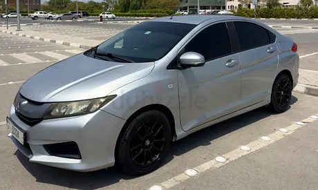 Honda City 2016 LX GCC Specs - Well Maintained