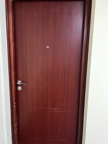 Free door