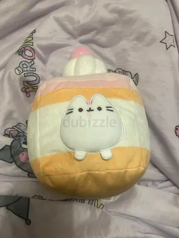 Cupcake Shaped Plushie Toy
