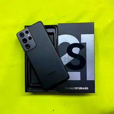 Samsung Galaxy S21 Ultra 5G - Black, Good Condition with Original Box