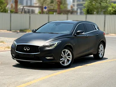 2017 Infiniti Q30 Premium | GCC Specs
