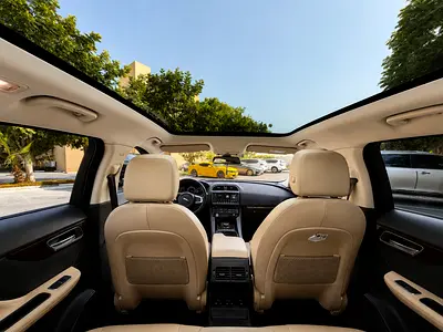 صورة مصغرة 10 لـ 2018 Jaguar F-PACE