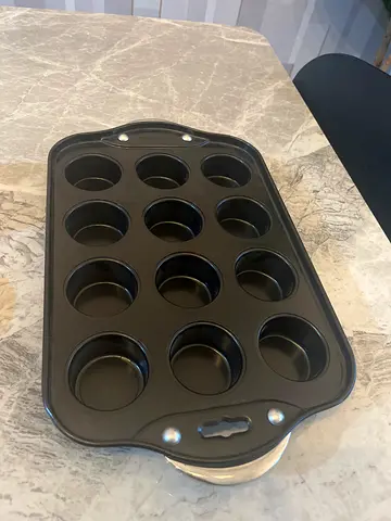 Cup cake baking pan