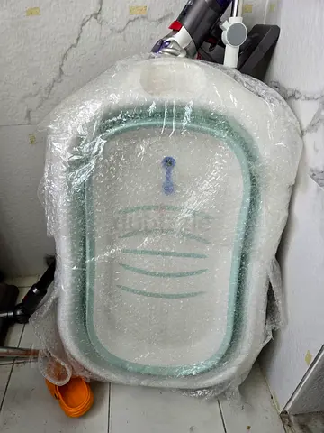 Foldable Baby Bath Tub (Good Condition) - Lightweight and Portable