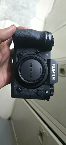 Fujifilm X-H2 mirrorless camera body new , and many other lens