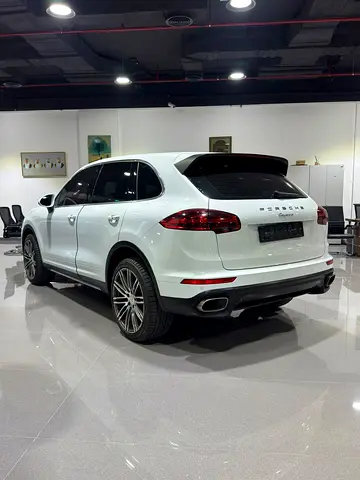 2016 Porsche CAYENNE 缩略图 7