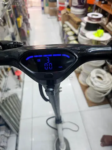 Electric scooter