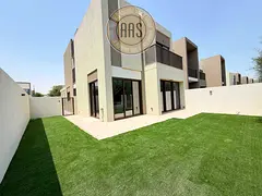 Modern Like A New Single-Row 4-Bedroom Townhouse for Rent in La Violeta