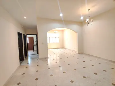 PRIVATE ENTRANCE 3 BEDROOM VILLA WITH MAID ROOM READY TO MOVE