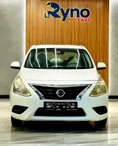 Nissan Sunny 2017 | White | GCC Specs | Neat Clean