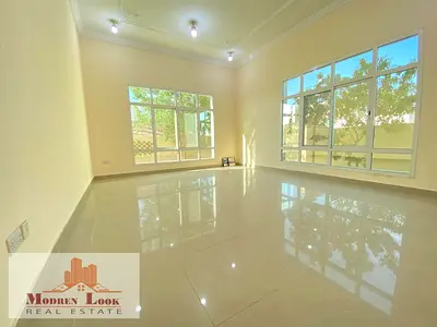 Excellent 1 Bedroom Hall Sep/kitchen Proper Washroom Big Sunlight Windows Outstanding Finishing In