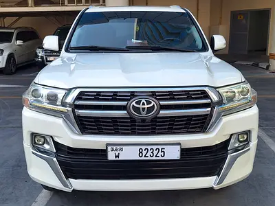 Toyota Land Cruiser VXR 2014 GCC Specs