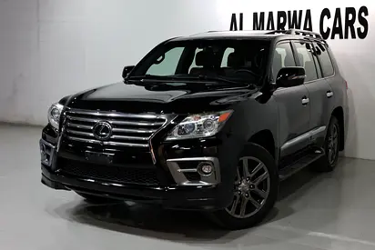 Lexus LX 570 Signature 2015 | GCC Specs | Pristine Condition