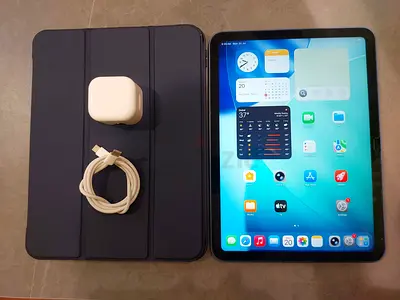 Apple iPad 10th Generation Brand New Condition