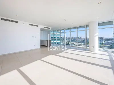3 bedroom | Spacious Property with Open Kitchen